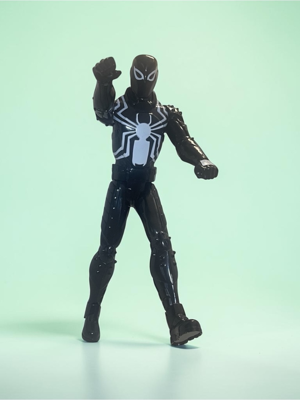 Agent Venom Titan Hero Ultimate Spider-Man 12" Web Warriors Marvel Hasbro 2014